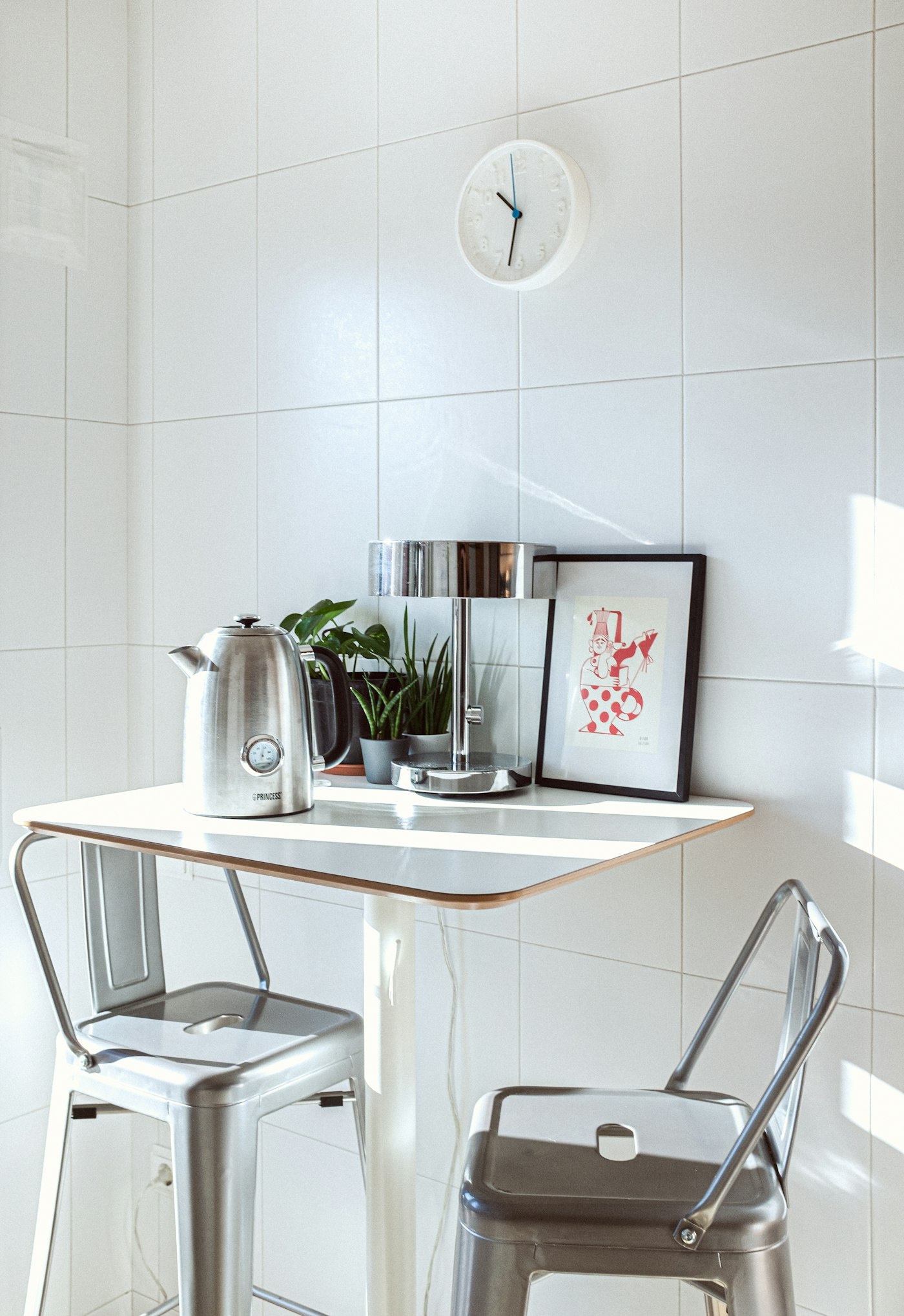Electric Kettle 1.7L (Cordless) — view 2